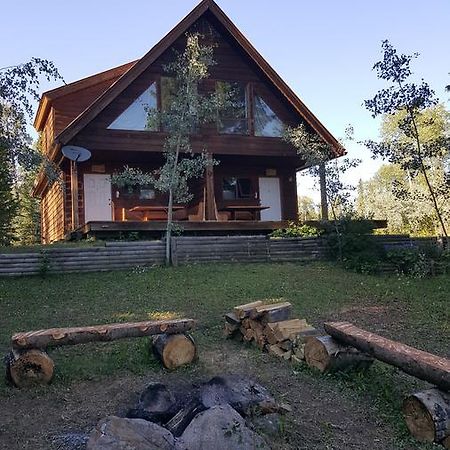 Bridge Lake Wettstone Guest Ranch B&B 외부 사진