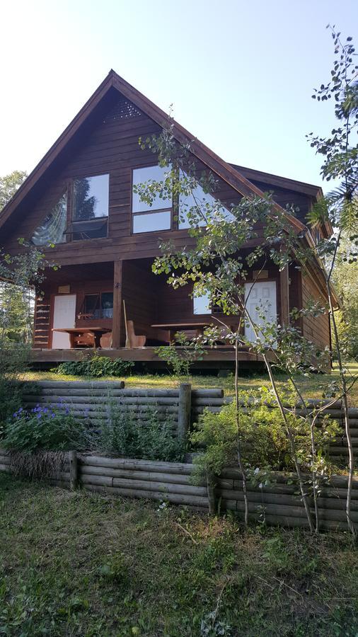 Bridge Lake Wettstone Guest Ranch B&B 외부 사진
