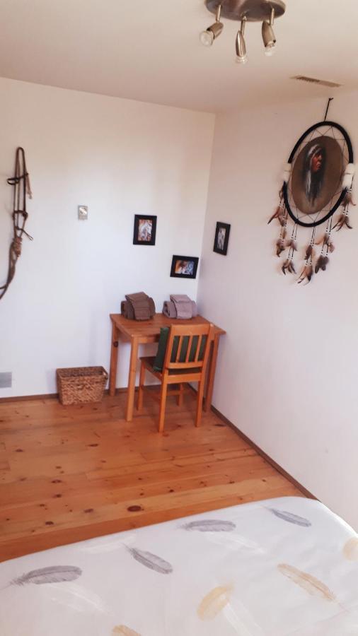 Bridge Lake Wettstone Guest Ranch B&B 외부 사진