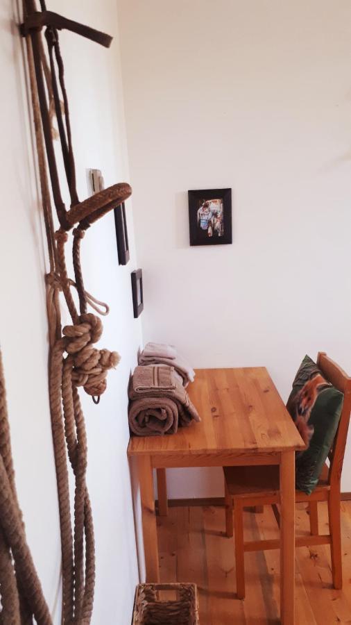 Bridge Lake Wettstone Guest Ranch B&B 외부 사진